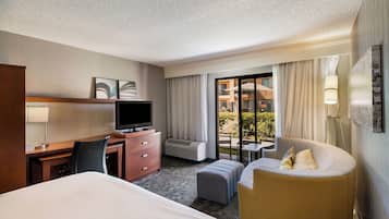 1 bedroom, premium bedding, pillowtop beds, desk