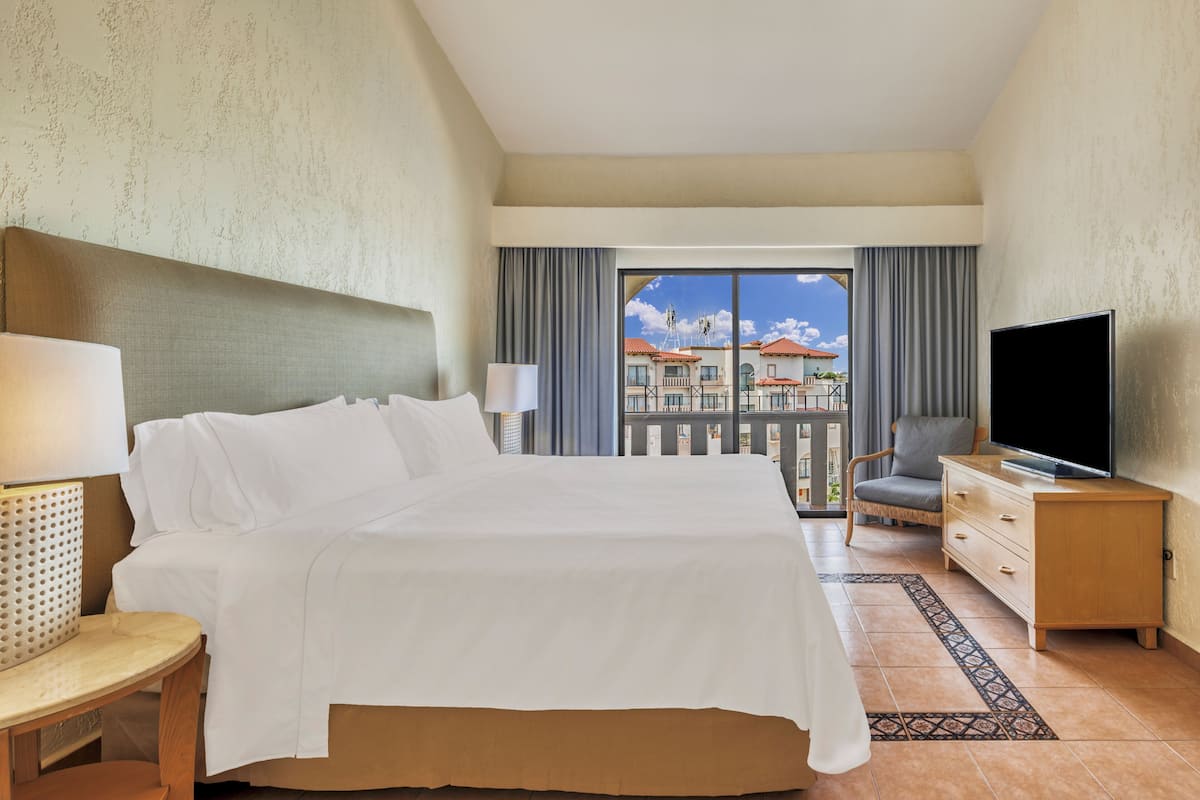 Villa (Master Suite, Stand Alone) | In-room safe, blackout drapes, iron/ironing board, free WiFi