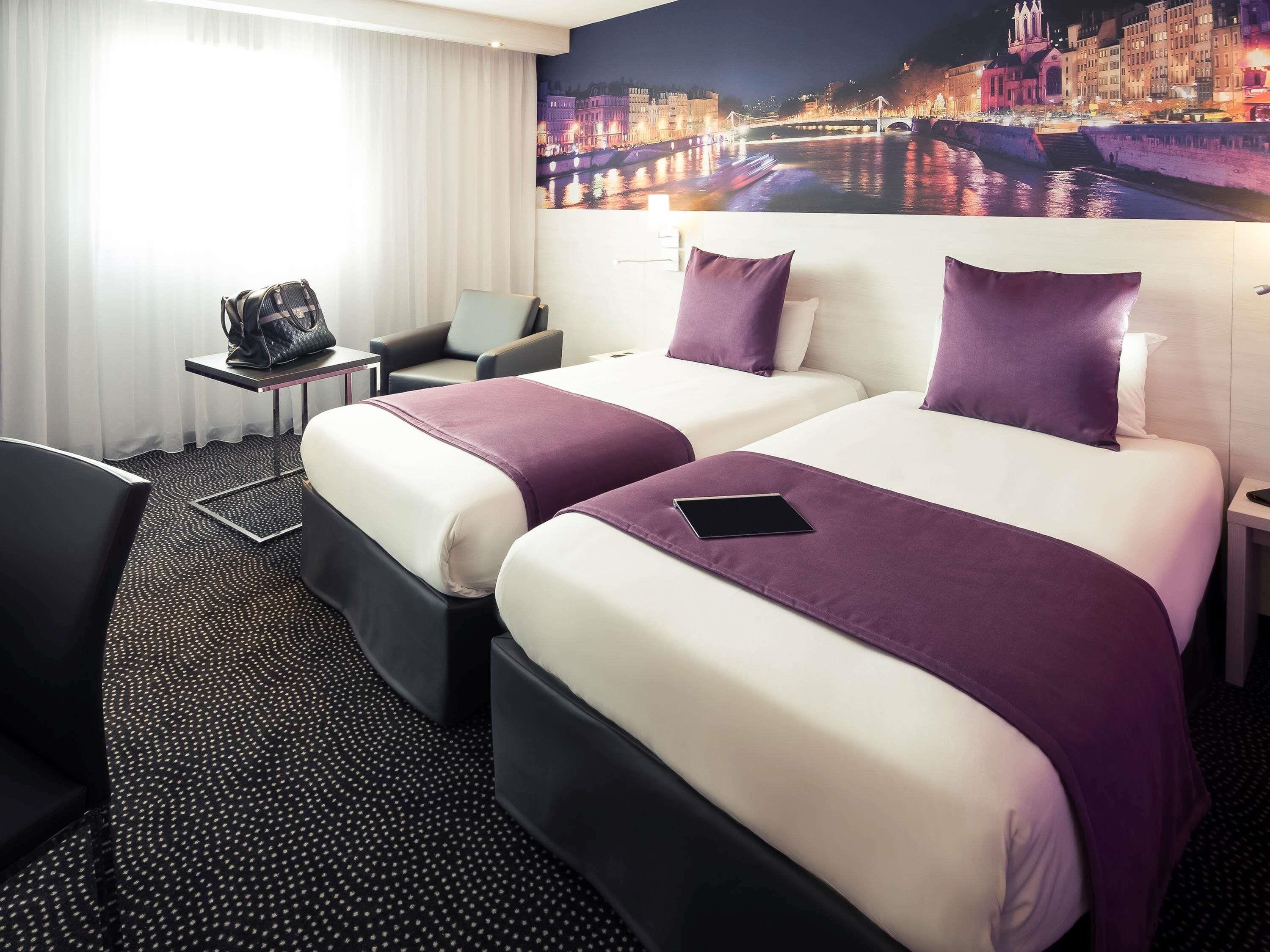 Classic Twin Room, 2 Twin Beds | Premium bedding, pillowtop beds, free minibar, in-room safe