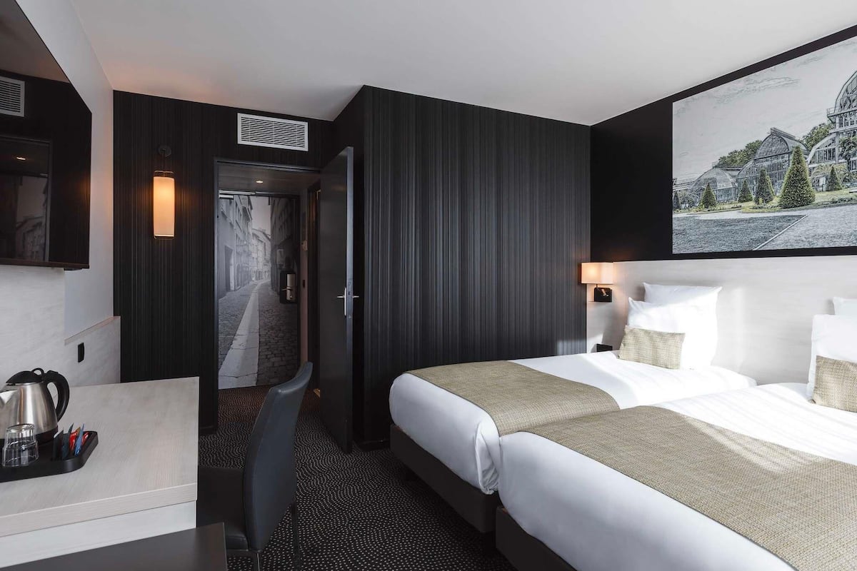 Classic Twin Room, 2 Twin Beds | Premium bedding, pillowtop beds, free minibar, in-room safe