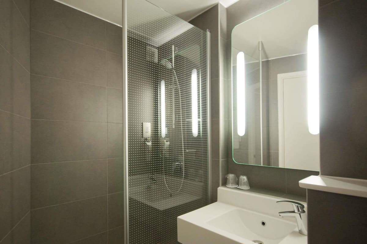 desk, laptop workspace, soundproofing, iron/ironing board