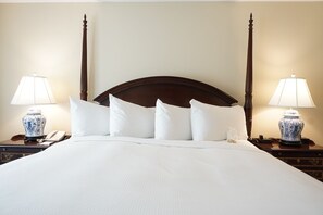 Habitación superior, 1 cama King size | Ropa de cama de alta calidad, edredón y camas con pillow-top 