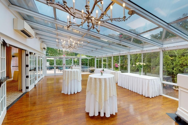 Reception hall