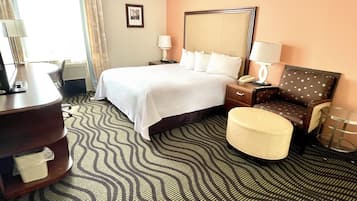 Deluxe Suite, 1 King Bed, Non Smoking | 1 bedroom, iron/ironing board, free WiFi, bed sheets