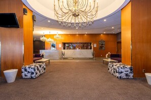 Lobby-Lounge