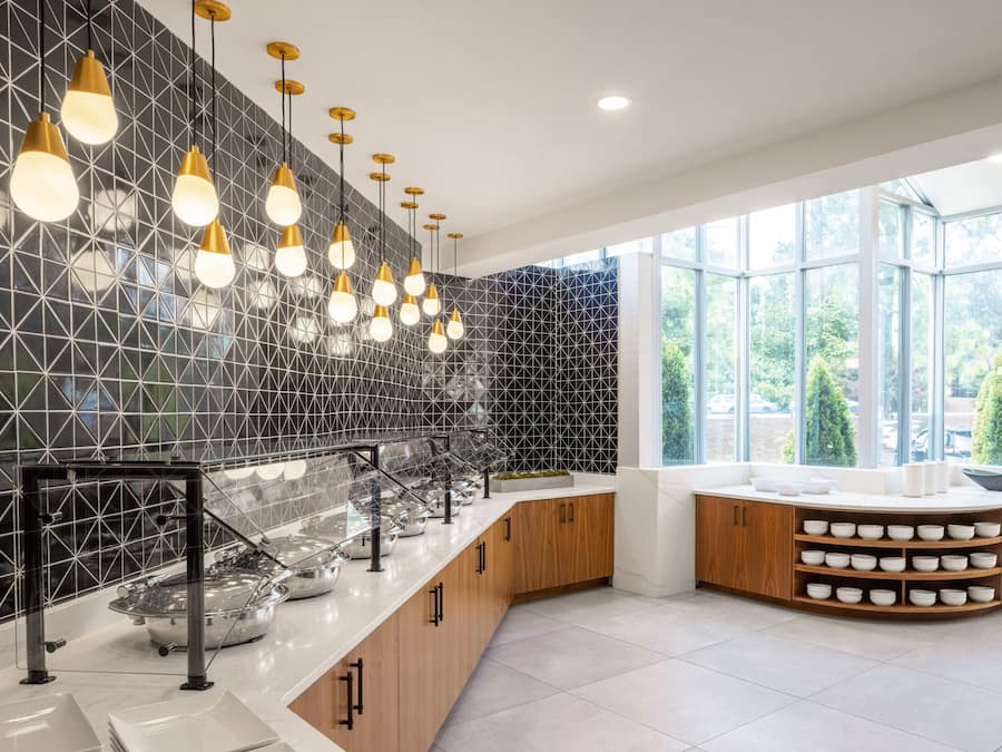 Daily buffet breakfast (USD 19.00 per person)