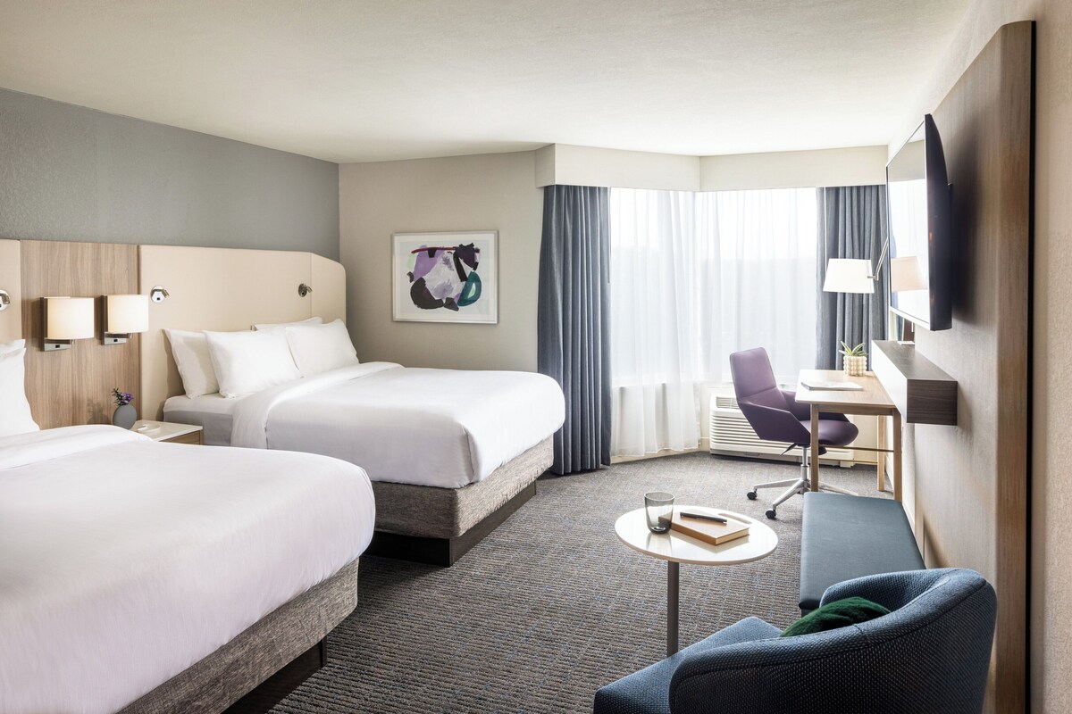 In-room safe, desk, laptop workspace, blackout curtains