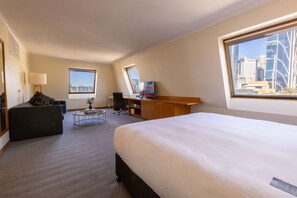 In-room safe, desk, iron/ironing board, free WiFi - Sydney Harbour Hotel (The Rocks)