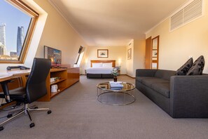 Ambassador Harbour View | 房內夾萬、熨斗/熨衫板、免費 Wi-Fi、床單