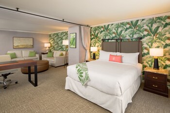 Junior Suite, 1 King Bed | Premium bedding, in-room safe, desk, laptop workspace at Tommy Bahama Miramonte Resort & Spa