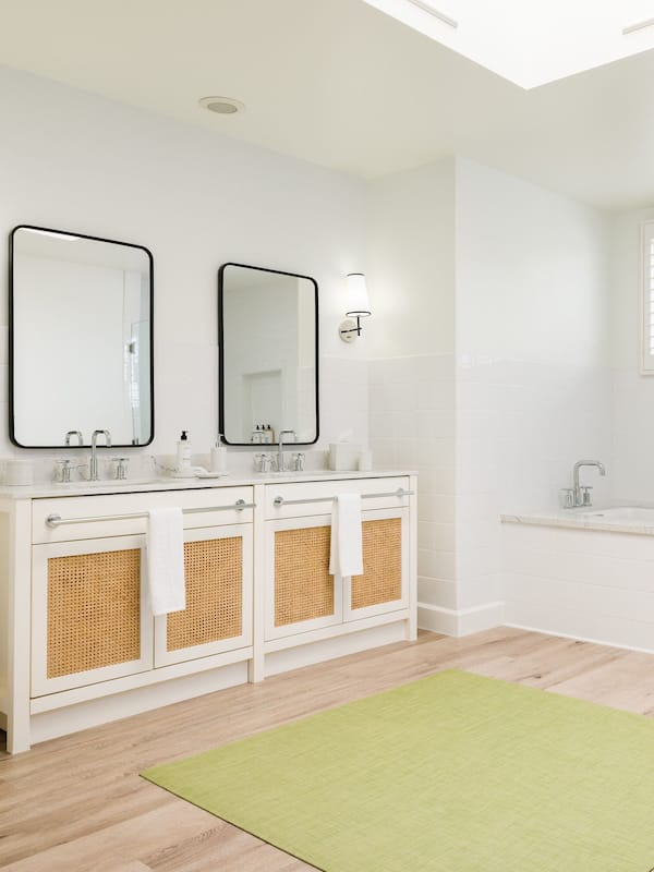 Grand Suite (Grand Marlin) | Bathroom | Designer toiletries, hair dryer, bathrobes, towels