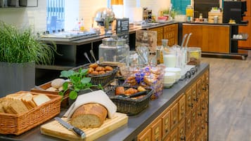 Daily buffet breakfast (EUR 12.50 per person)