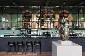 Garden views, serves breakfast, lunch, and brunch - Tropen Hotel Amsterdam (Amsterdam)