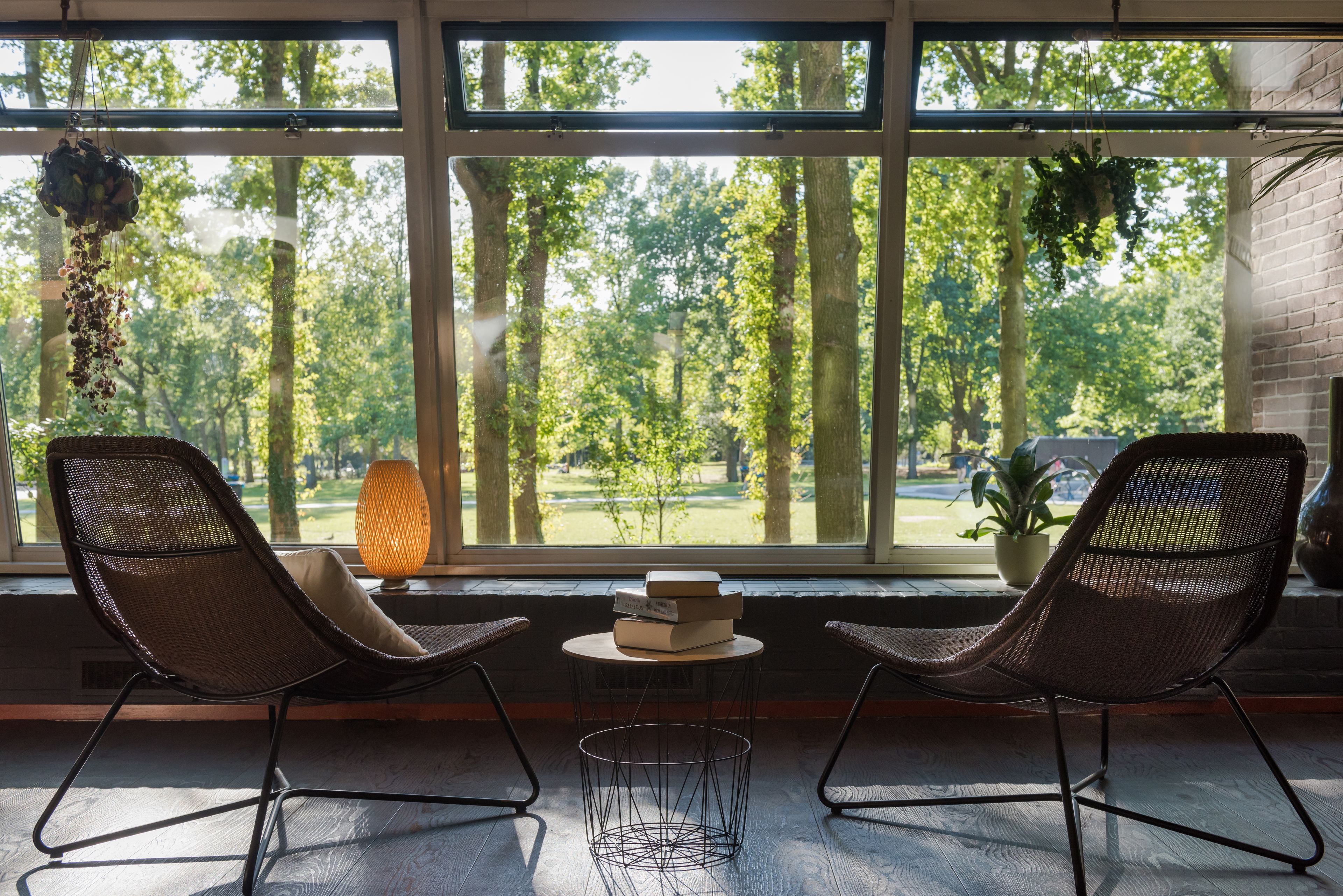 Blick auf den Garten, serviert Frühstück, Mittagessen und Brunch