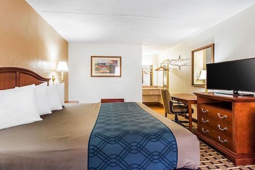 Econo Lodge Savannah Midtown