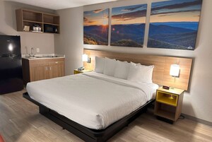 Room, 1 King Bed, Non Smoking, Kitchenette | In-room safe, blackout drapes, iron/ironing board