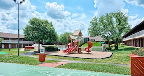 Children’s play area – outdoor