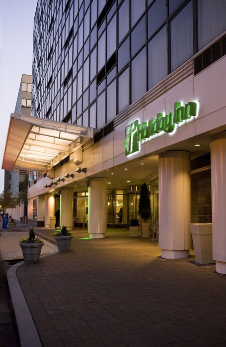 Holiday Inn Washington Capitol Natl Mall, an IHG Hotel - Image 16