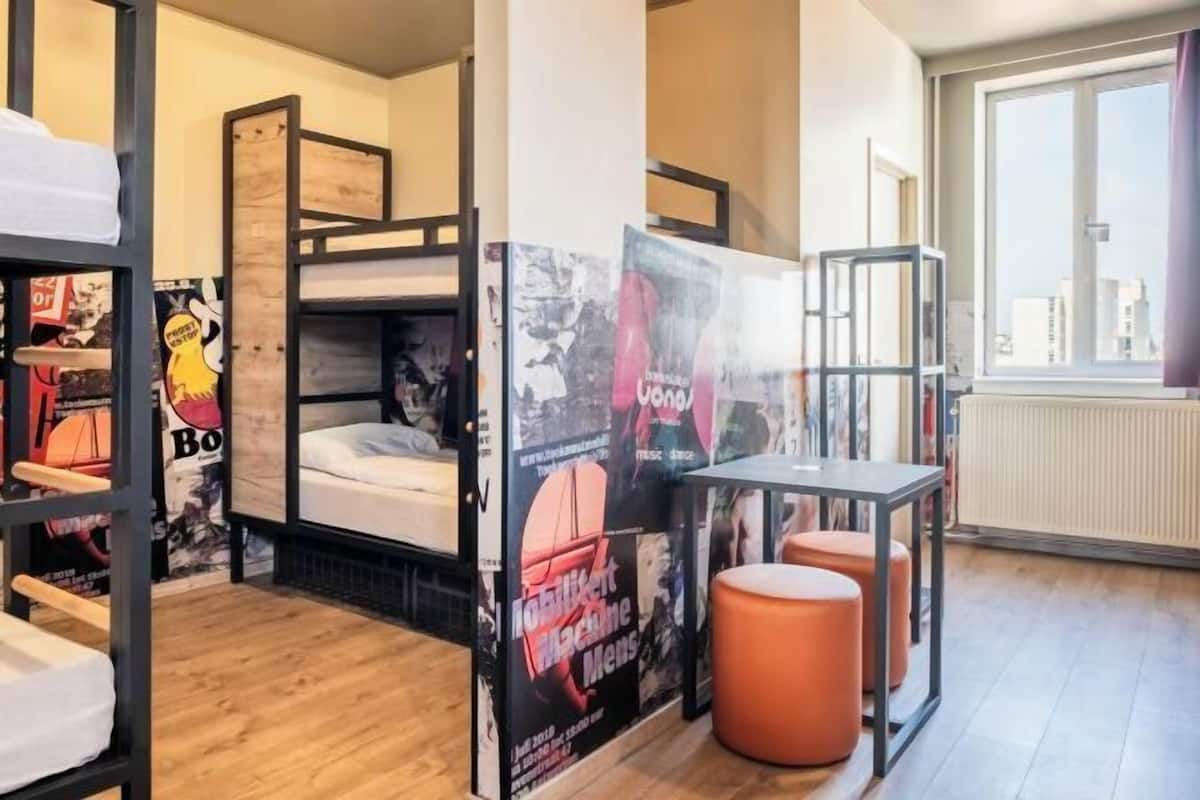 Desk, laptop workspace, free WiFi, bed sheets