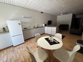 Apartment, 2 Bedrooms, Non Smoking, Kitchenette (Apartment K+2S) | Living area | LED TV