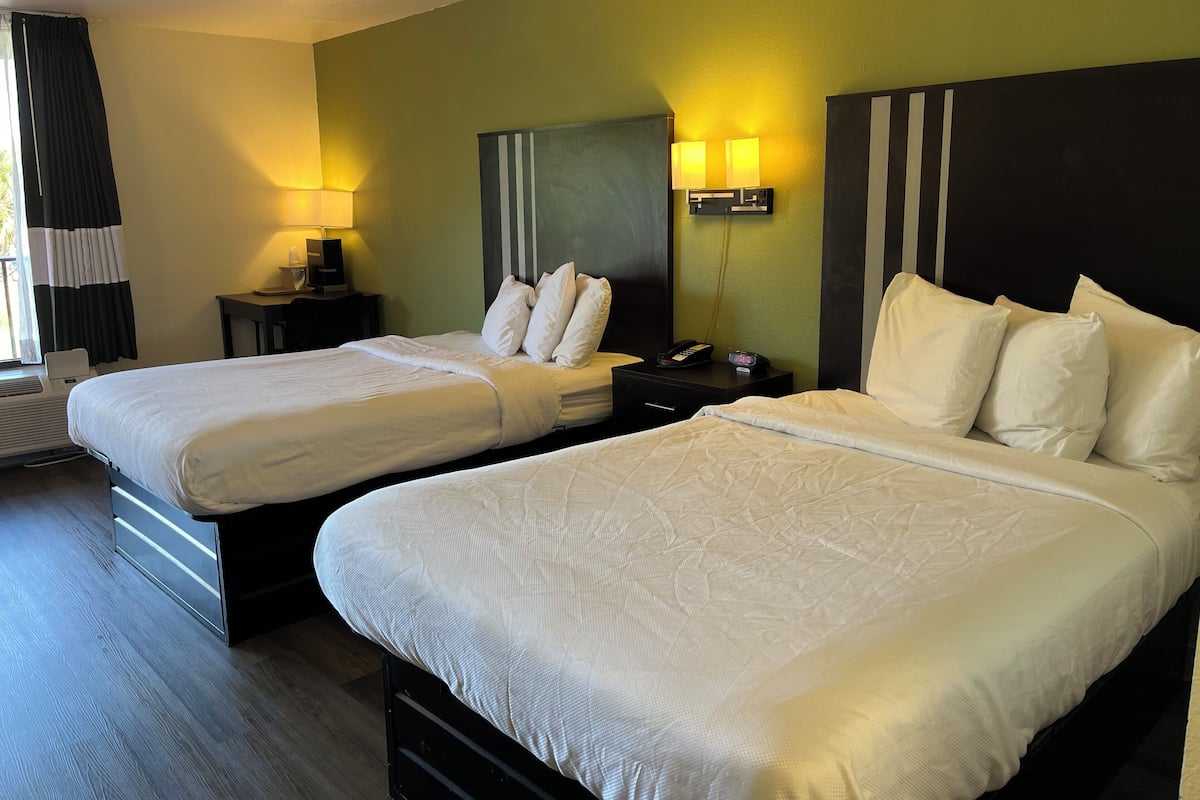 遮光布/窗簾、熨斗/熨衣板、折疊床/加床、免費無線上網