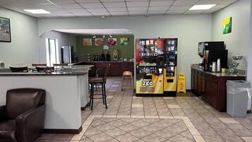 Free daily buffet breakfast