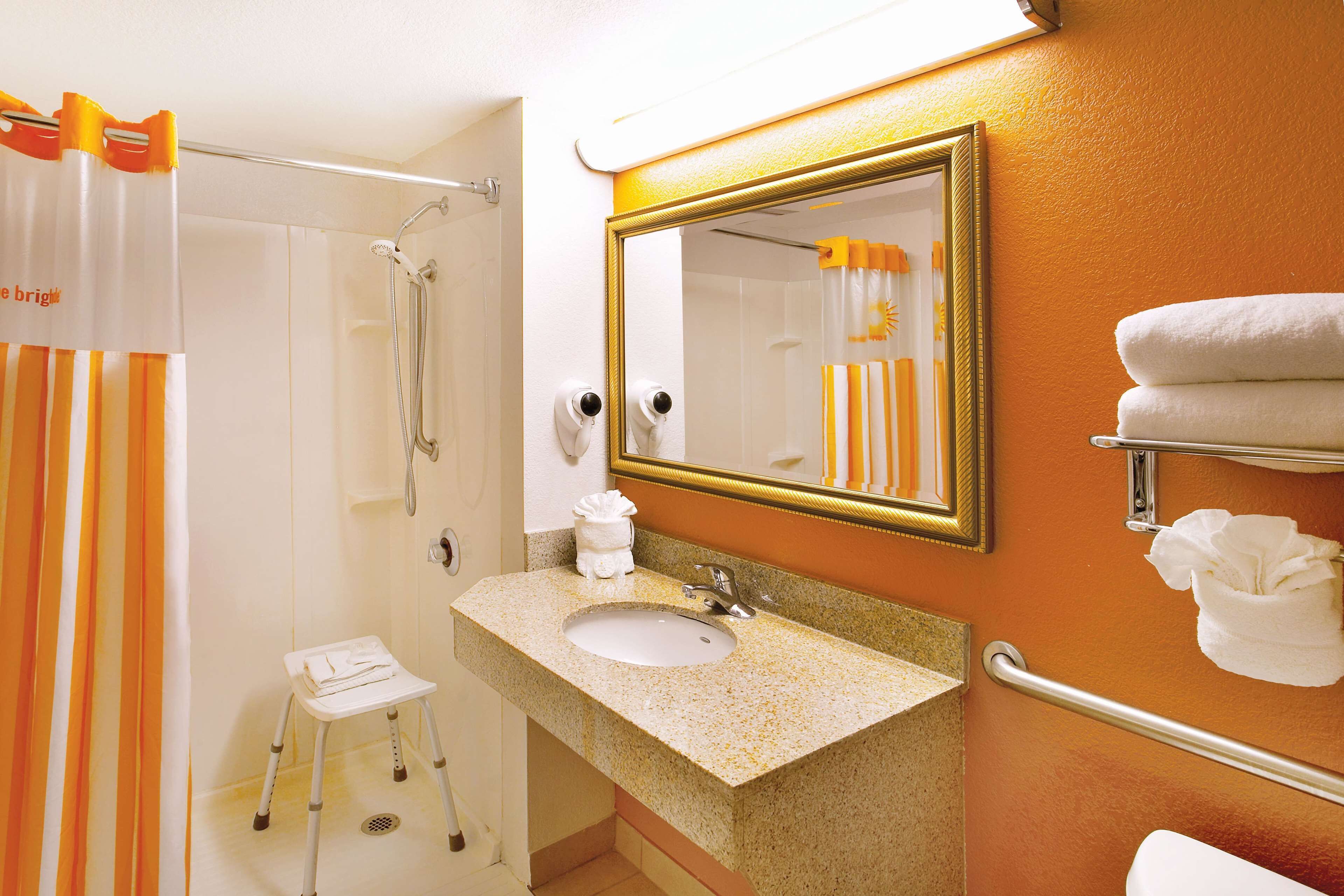 Photo - La Quinta Inn by Wyndham Orlando International Drive North