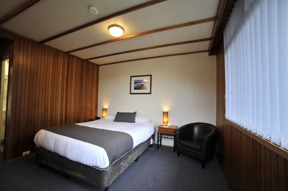 Silver Hills Motel by null