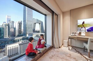 Executive Suite | Select Comfort beds, minibar, in-room safe, desk - China World Hotel, Beijing (Beijing)
