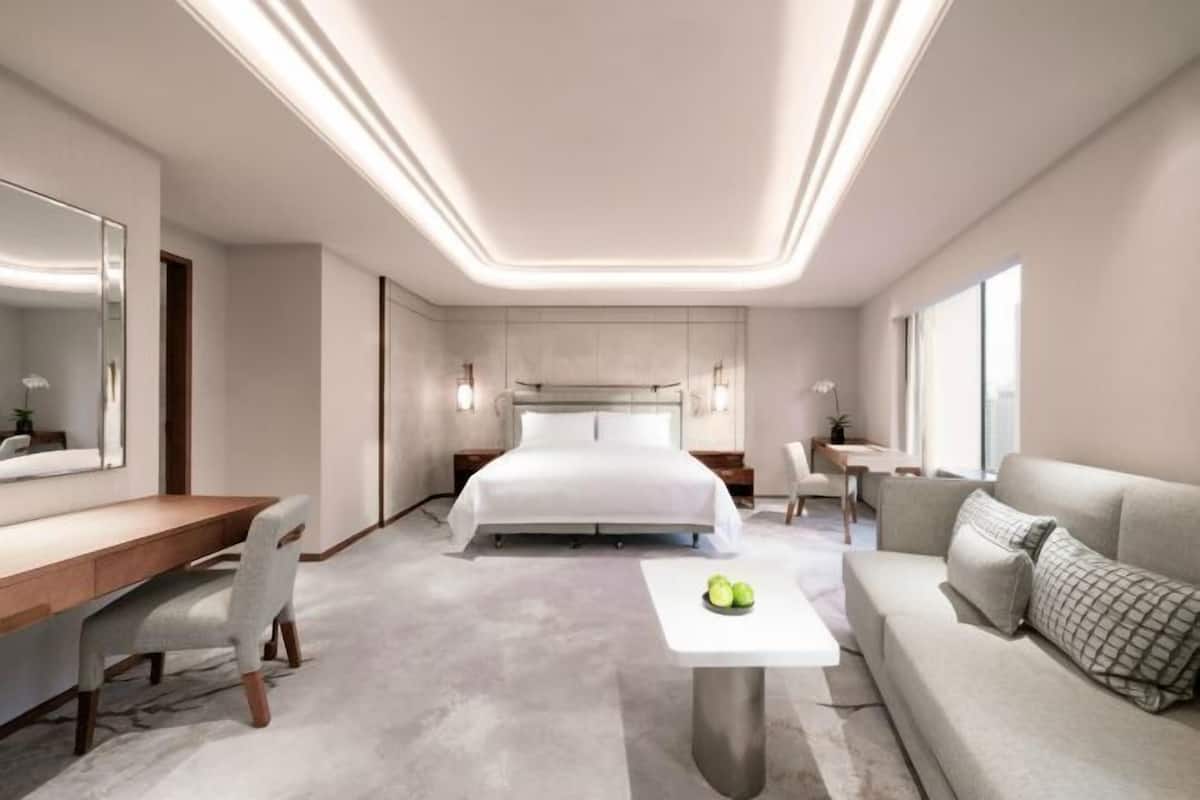 Select Comfort beds, minibar, in-room safe, desk