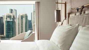 Camas Select Comfort, minibar y caja de seguridad en la habitación