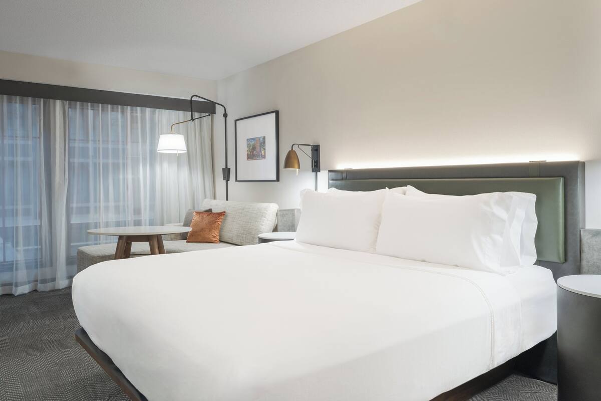 1 bedroom, in-room safe, desk, laptop workspace