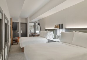 Chambre, 2 lits doubles (Train Car)