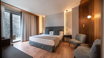 1 dormitori, minibar, caixa forta a l'habitació i escriptori