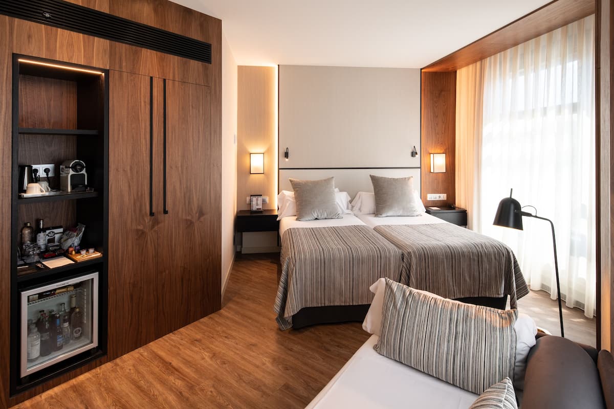 1 bedroom, minibar, in-room safe, desk