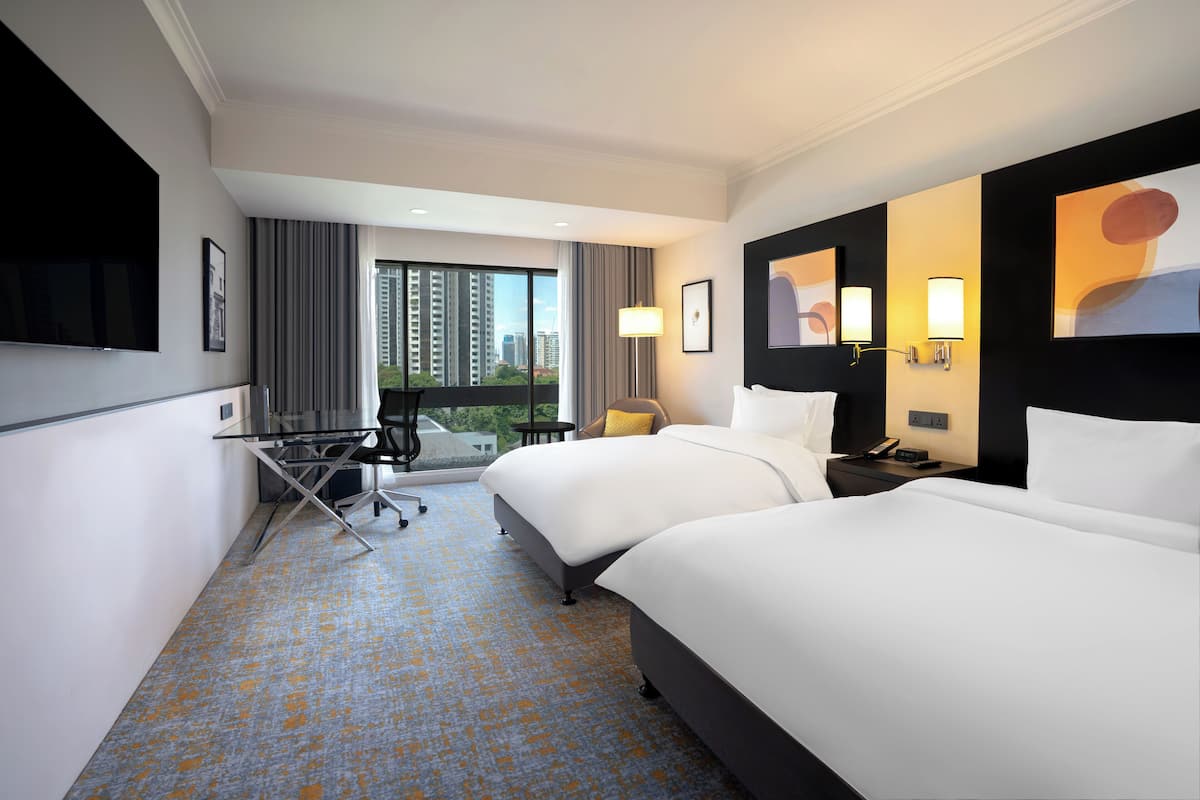 Deluxe Room, 2 Twin Beds (High Floor) | Premium bedding, down comforters, minibar, in-room safe