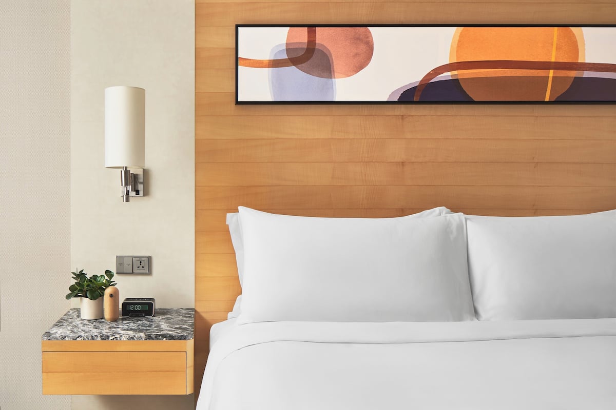 1 bedroom, premium bedding, down comforters, minibar