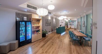 Garner Reading City Centre by IHG