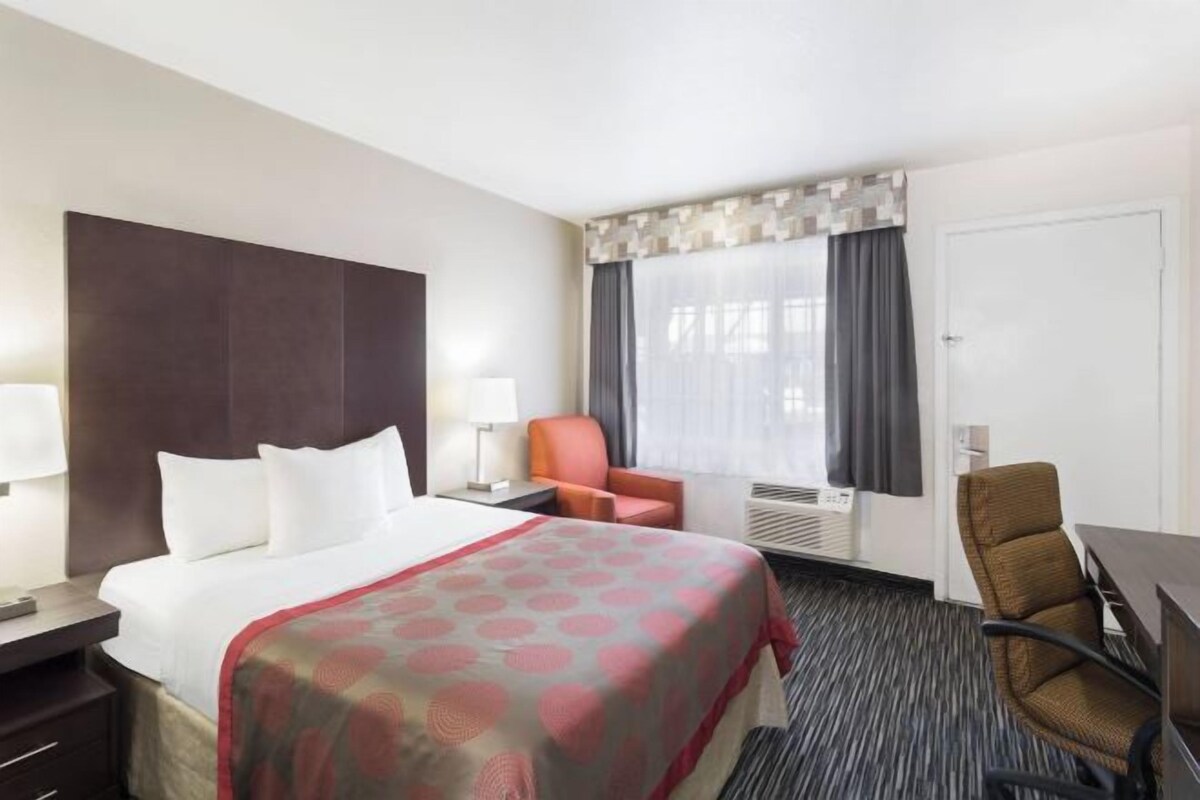Queen Room