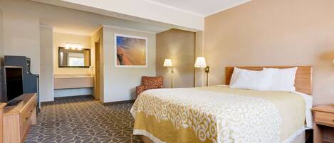 書桌、遮光窗簾/窗簾、熨斗/熨衫板、免費嬰兒床