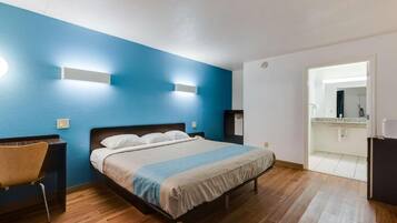 Desk, blackout drapes, free WiFi, bed sheets