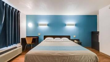 Desk, blackout drapes, free WiFi, bed sheets