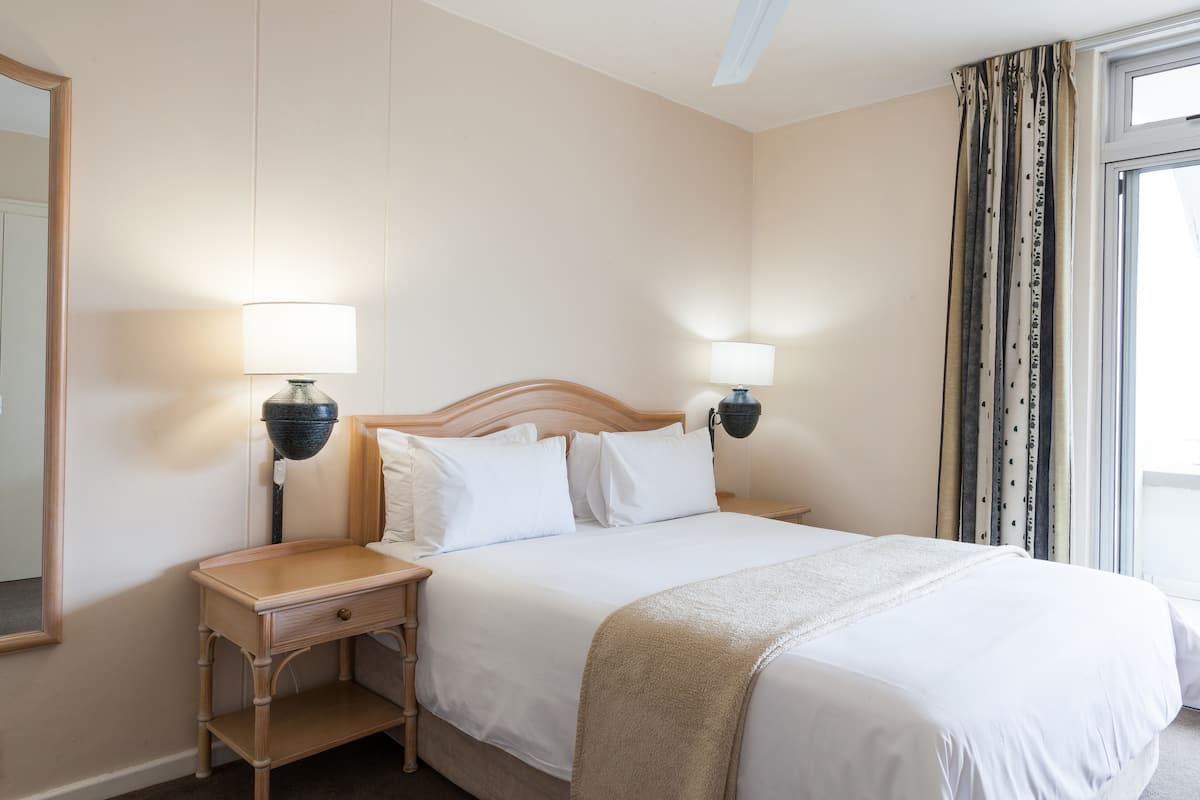 Room, Lagoon View | In-room safe, individually decorated, individually furnished, desk