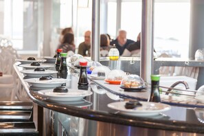 Breakfast, lunch, dinner served; beach views - Dolphin Beach Hotel (Cape Town)