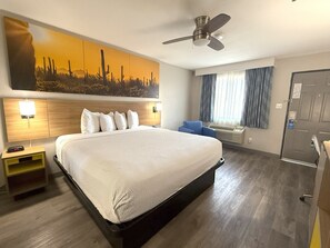 Standard Room, 1 King Bed (Standard Room, 1 King Bed (No Pets)) | Desk, laptop workspace, blackout drapes, iron/ironing board
