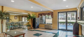 Econo Lodge Union City - Atlanta South