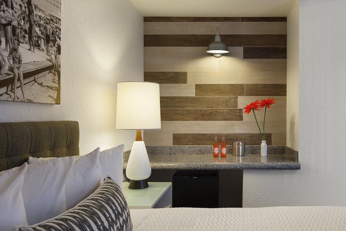 1 bedroom, in-room safe, iron/ironing board, free wifi