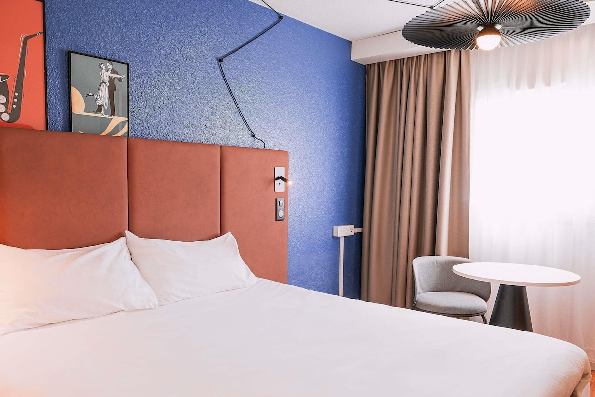 Standardzimmer, 1 Doppelbett | Hochwertige Bettwaren, Schreibtisch, schallisolierte Zimmer