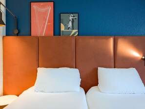 Premium bedding, desk, soundproofing, iron/ironing board - Ibis Aix en Provence Hotel (Aix-en-Provence)