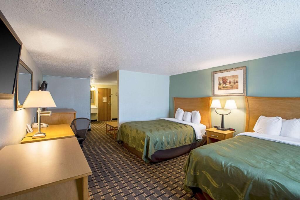 In-room safe, desk, laptop workspace, iron/ironing board